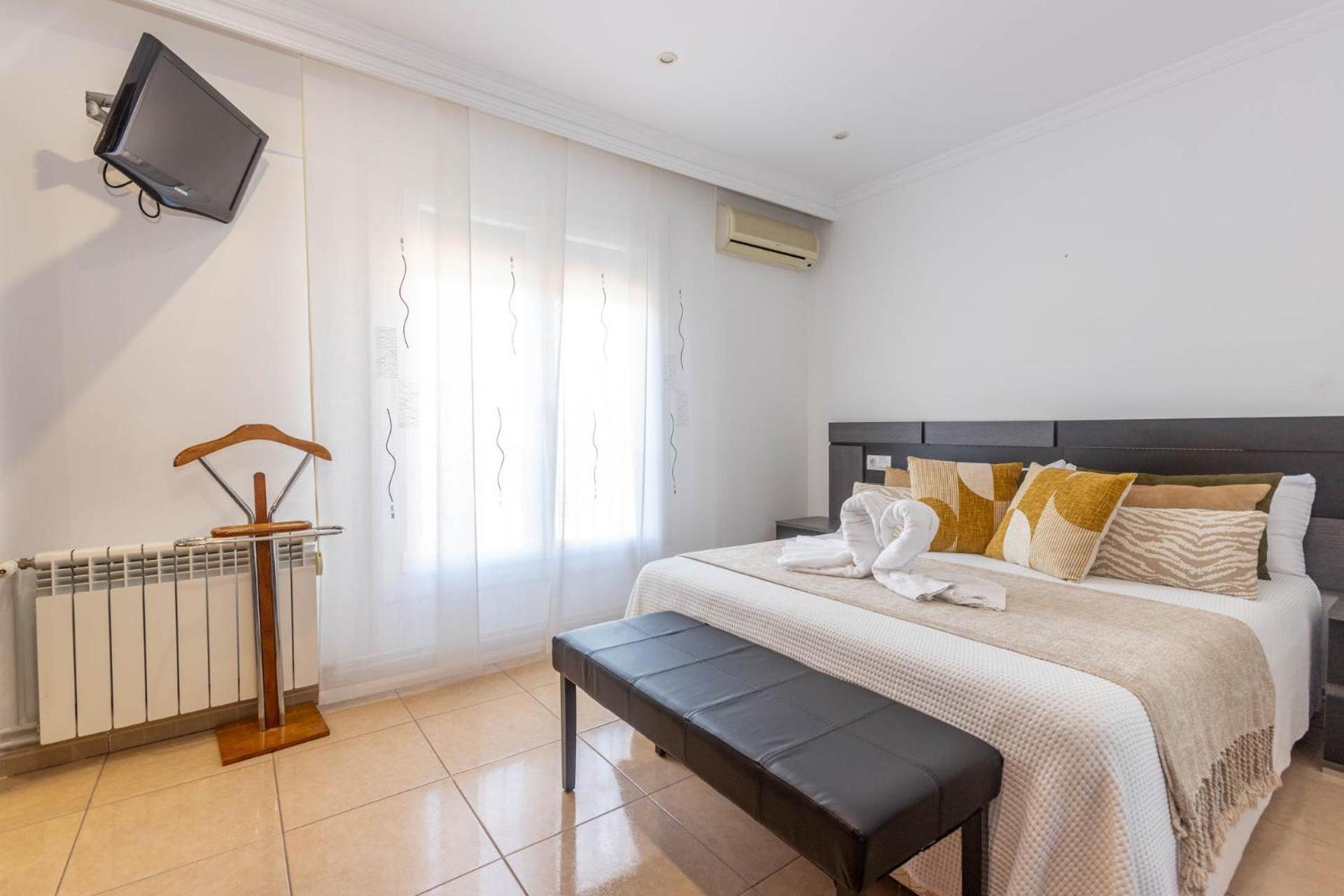Rnet - Collsacabra Villa Con Piscina Privada โรเซส ภายนอก รูปภาพ